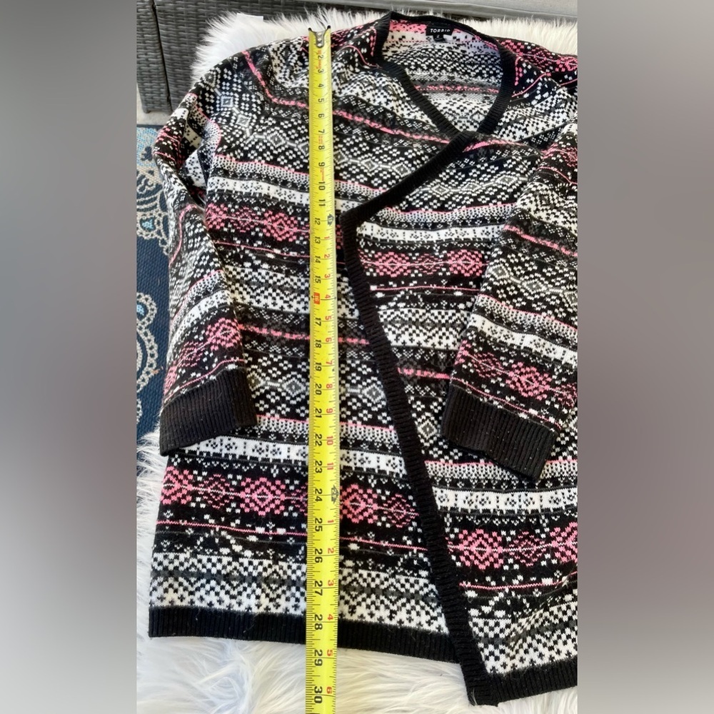 Torrid - Fair Isle Black Pink Open Front Drape Cardigan Sweater - Size 2 / 2X - Picture 4 of 8